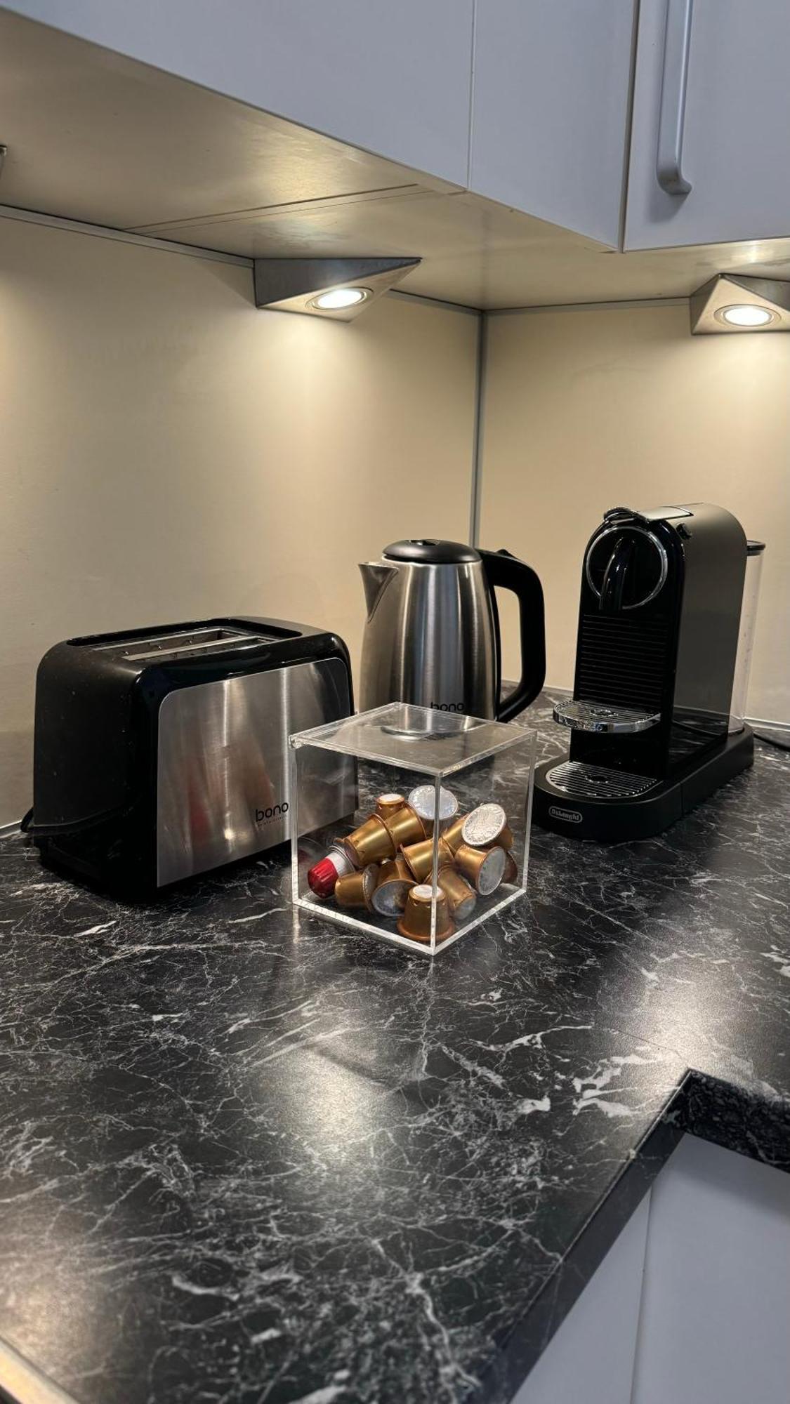 City Apartement Linz Fuer 5 Gaeste Mit Self-Checkin Und Kueche Exteriör bild